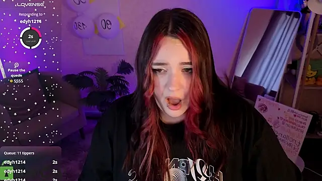 Mia_R0ss Chat XXX in diretta