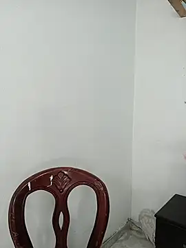 Jessica_Kraftt Adlı Modelin Canlı XXX Sohbeti
