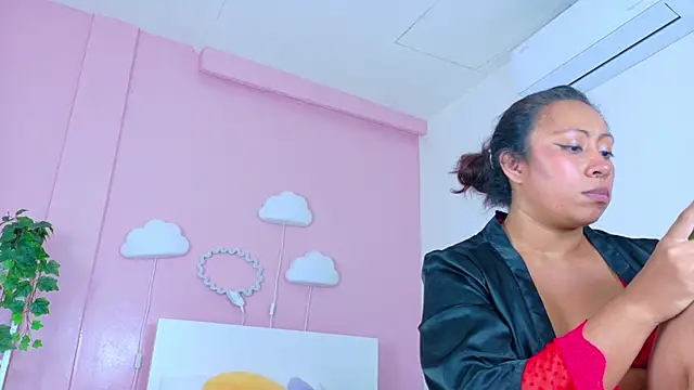 Chat XXX en directo de SeleneGibson__