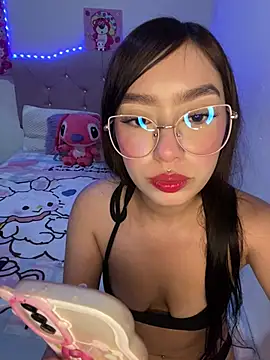 Chat +18 de Miakittyyy ao vivo