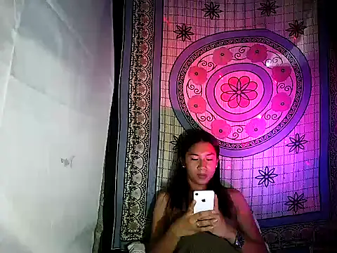 Asian_PrettyAle Pertunjukan Webcam