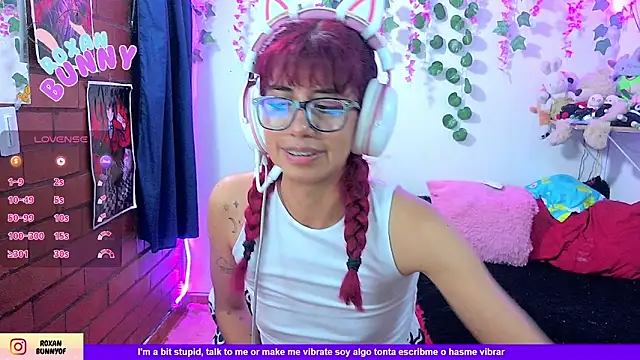 XXX chat uživo modela Roxanbunny1