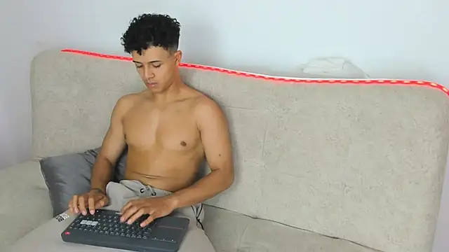 _Alex_Colton 라이브 XXX 채팅