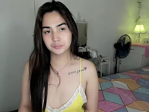 nica_doll 网络视讯表演