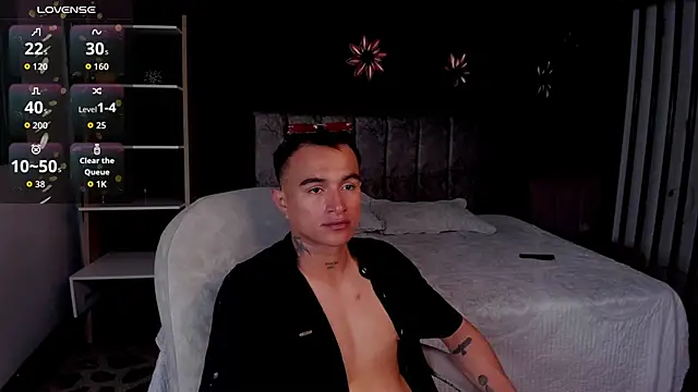 LiamDeep live XXX chat