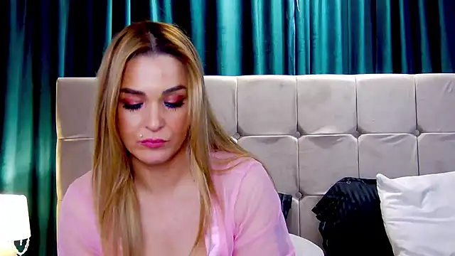 MissClaraCross Live XXX-Chat