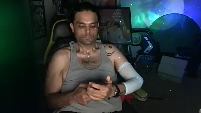 KungFuPanda001 Show in webcam