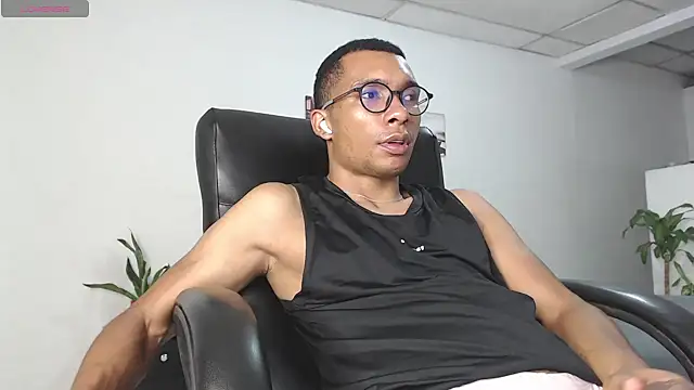 Aaronblack1_ 라이브 XXX 채팅