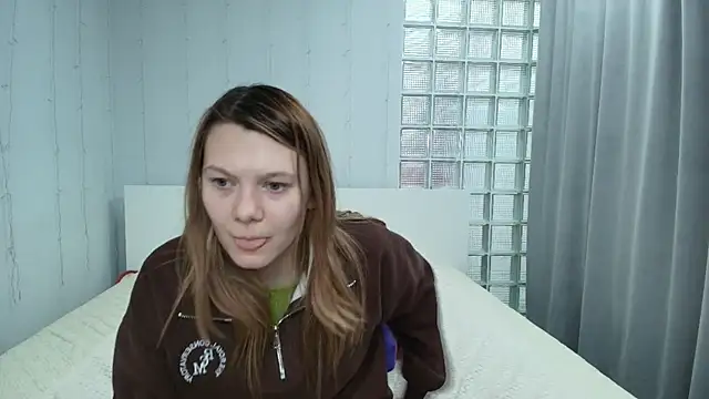 Sunny_Sammy élő XXX-chatje
