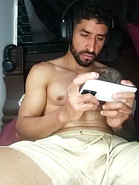 Alexsexygamer webkamerás műsora