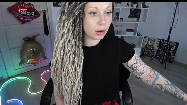 دردشة HoneySallyMoore الجنسية المباشرة