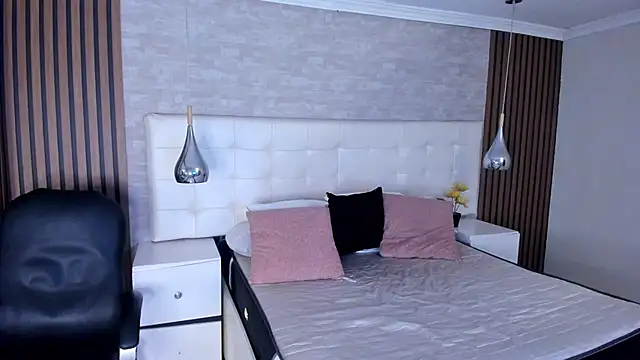 AbbyLoius live XXX chat
