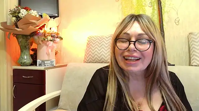SusieNoreen Chat XXX live