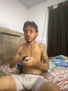 Chat XXX ao vivo de Kriss_Edwards
