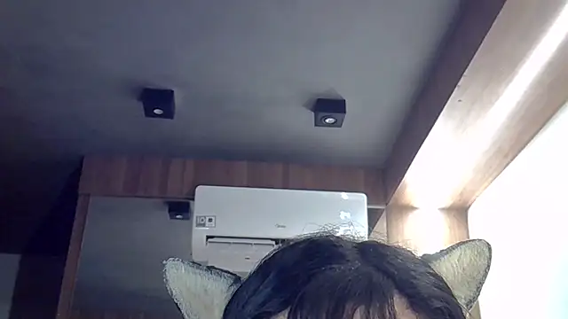 SkinnyKitten 在線直播表演