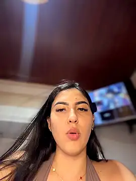 Pertunjukan Kamera Web Sofia_Collins-