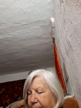 KlaudiaDarling's Webcam Show