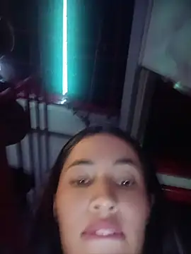 -Nicol's Live XXX Chat