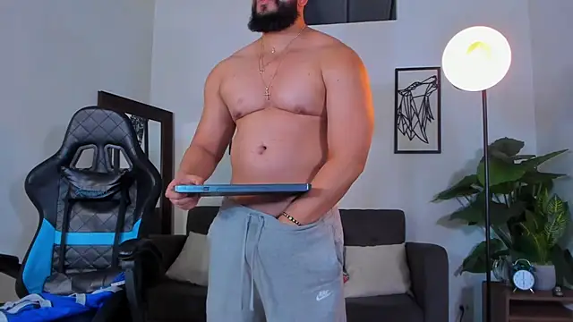 Justin_kingX7 Chat XXX in diretta