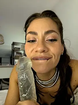 SamyJones9 élő XXX-chatje