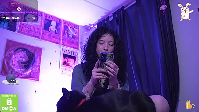 Katyroronoa Chat XXX in diretta