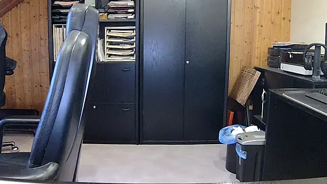 XXX chat uživo modela biggandybig
