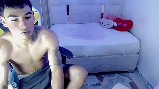 Nina_and_coby_ Pertunjukan Webcam