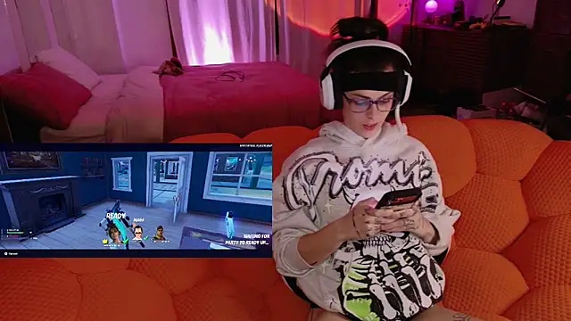GennaJames webkamerás műsora