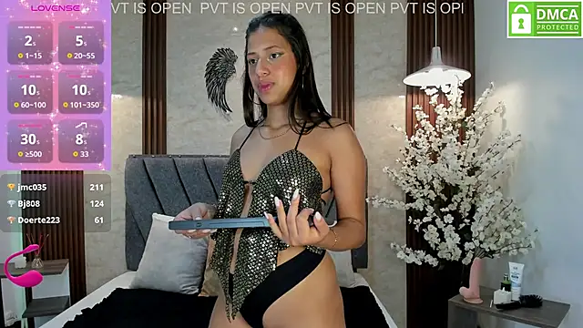 Atiena_ 라이브 XXX 채팅
