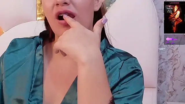Aghata_gate's Live XXX Chat
