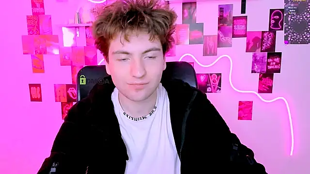 joseph_bear_ Show in webcam