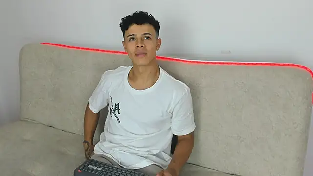 Czat XXX na żywo – _Alex_Colton