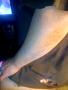 givr6inches Show in webcam