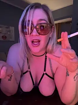 Chatroom XXX en direct de Granlady7