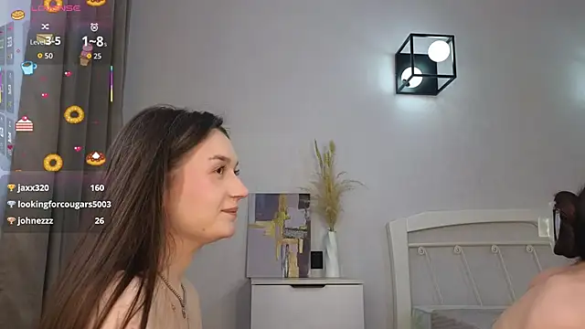 RosanneLaliberty Show in webcam