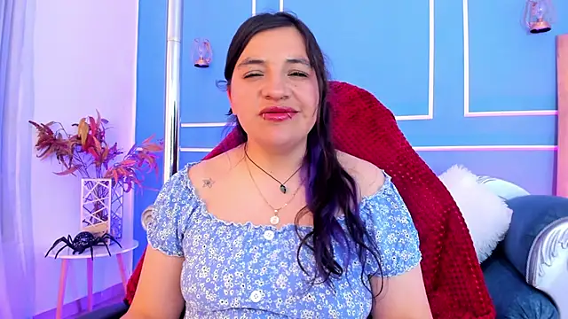 TaraTaylorr's Live XXX Chat
