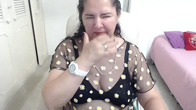 leonela_69 Chat XXX in diretta