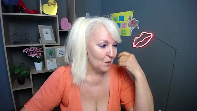 BlondyLeeBest's Live XXX Chat
