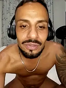 CasadoFavella's Webcam Show