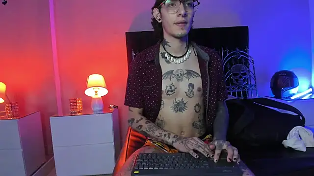 Vergil_Noir_ Webcamshow