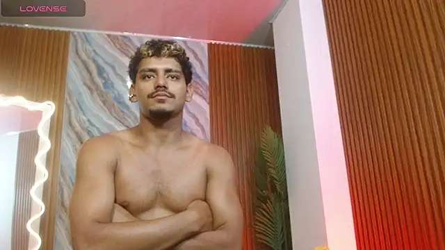 milo_tay Live XXX Chat