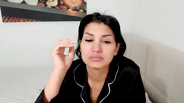NickyHotXO Chat XXX live