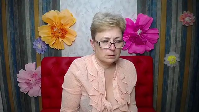 Show modela EmiliaGree na web-kameri