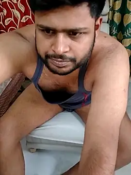 دردشة ChillBoyyy الجنسية المباشرة