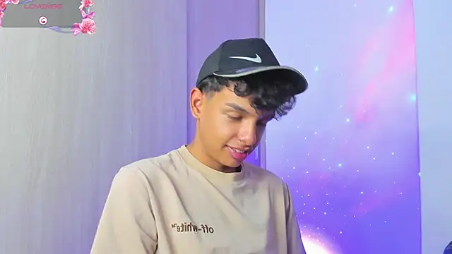 Maxfrost1 live XXX chat