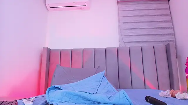 XXX chat uživo modela freyhasmith_