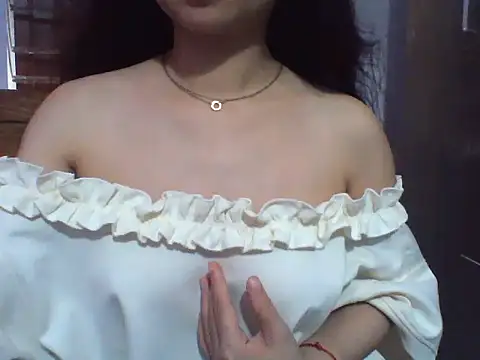 NinaKey 在線直播表演