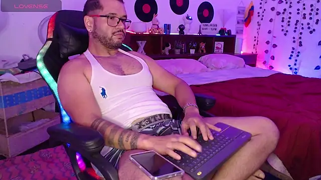 Xein_WoIf webkamerás műsora
