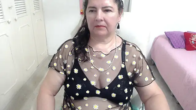 leonela_69 Chat XXX in diretta