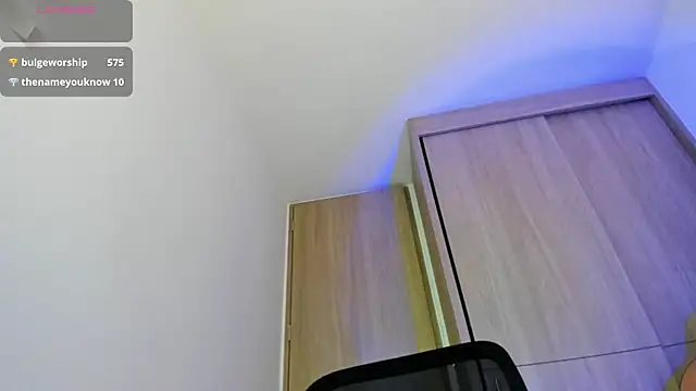 alejandro_stark: απευθείας συνομιλία ΧΧΧ